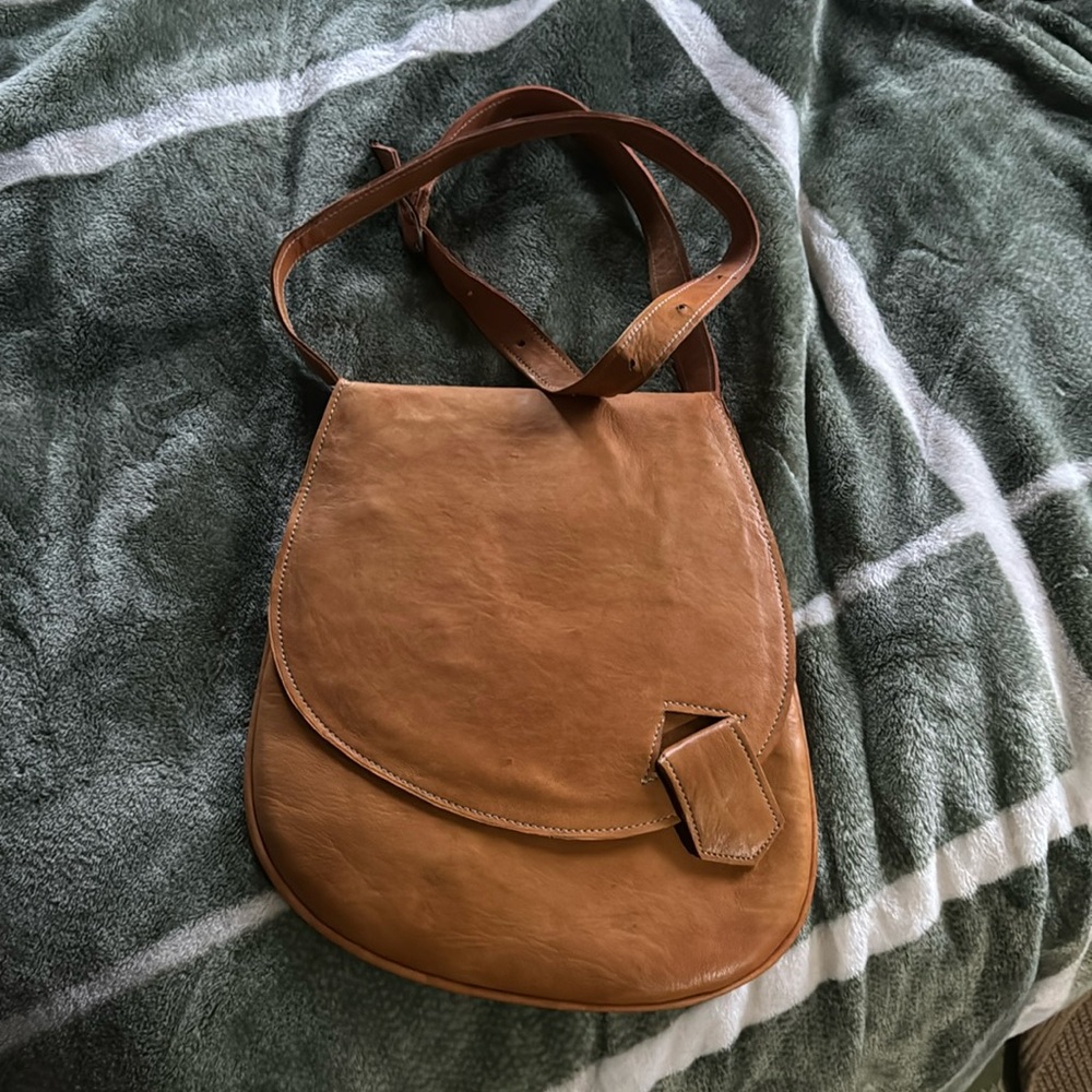 Genuine leather shoulder bag